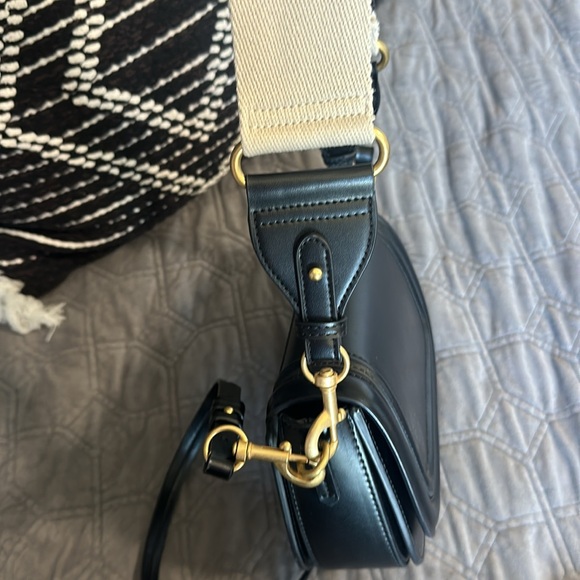 Black purse - Picture 2 of 5